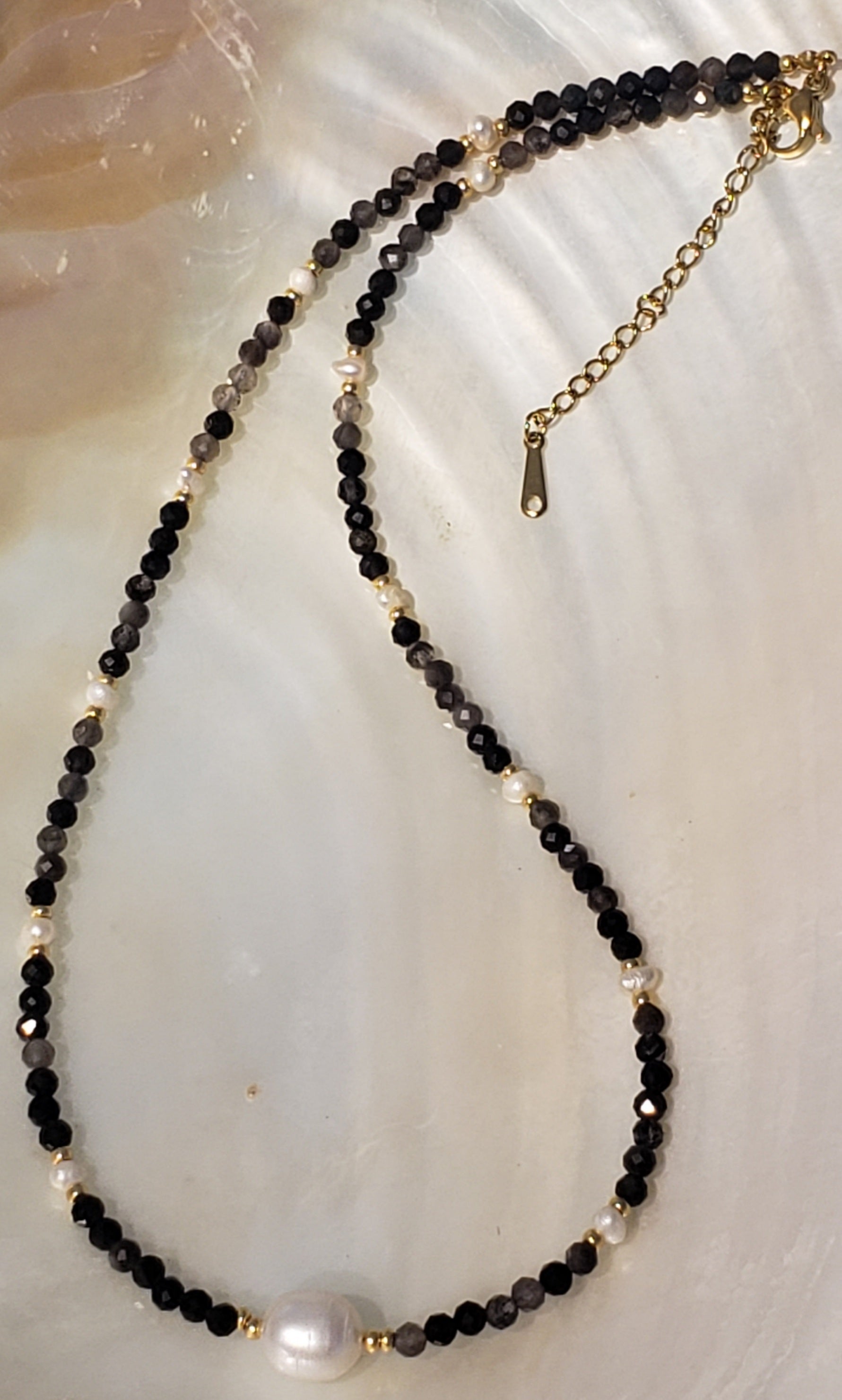 Necklace Onyx Gemstone and Fresh water Pearls Gold Filled