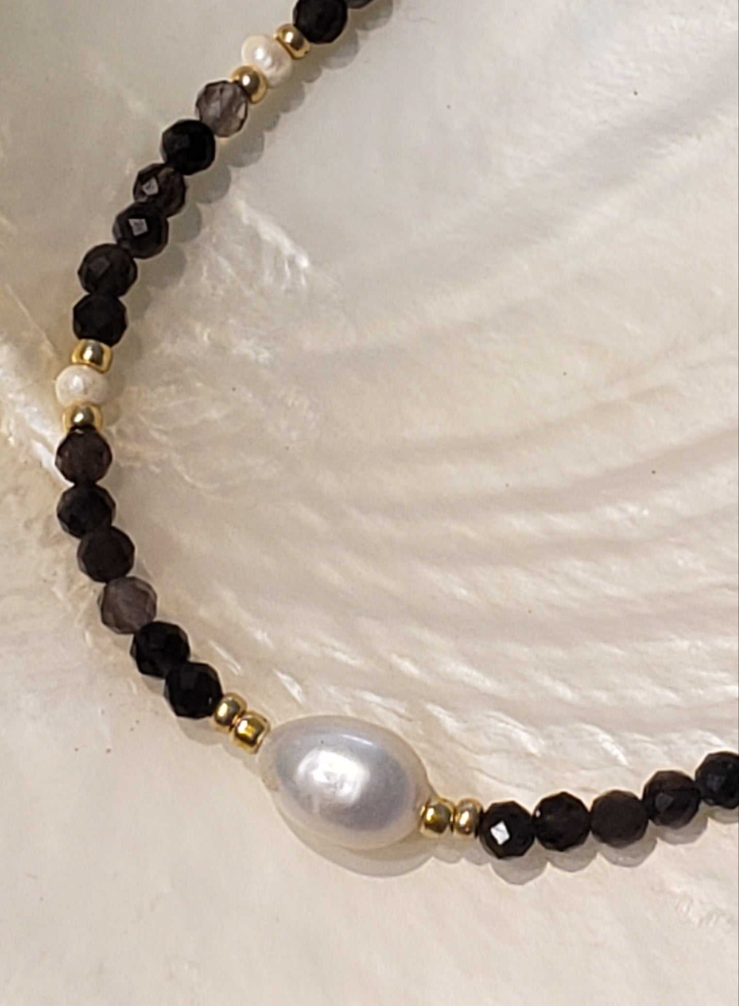 Necklace Onyx Gemstone and Fresh water Pearls Gold Filled