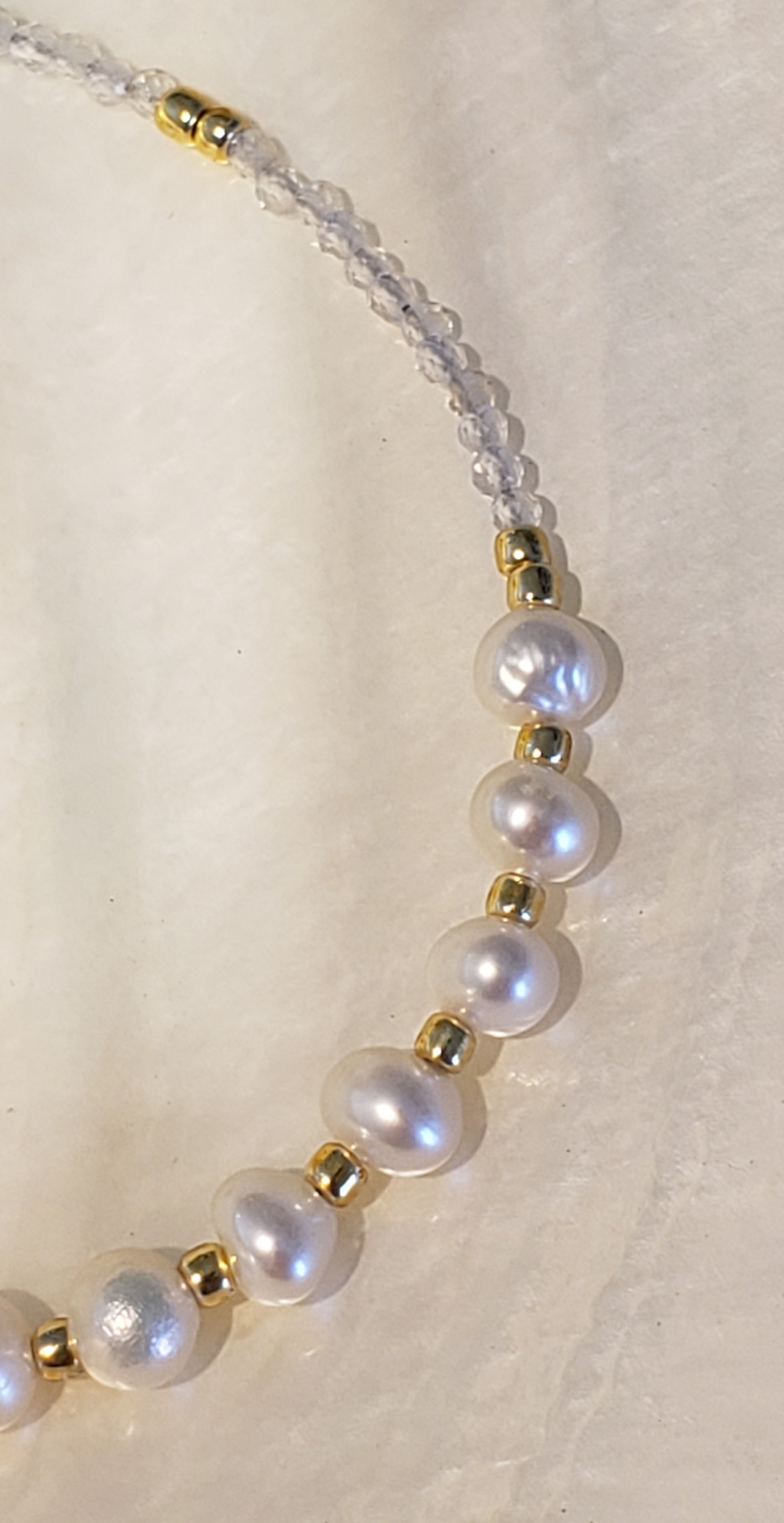 Bracelet Moonstone Gemstone and 7 Fresh Water Pearls Gold Filled